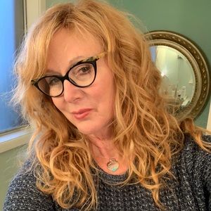 Meet your Posher, Pam